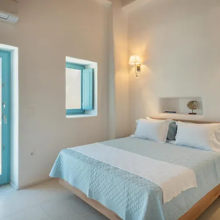 Stella's Alley House *